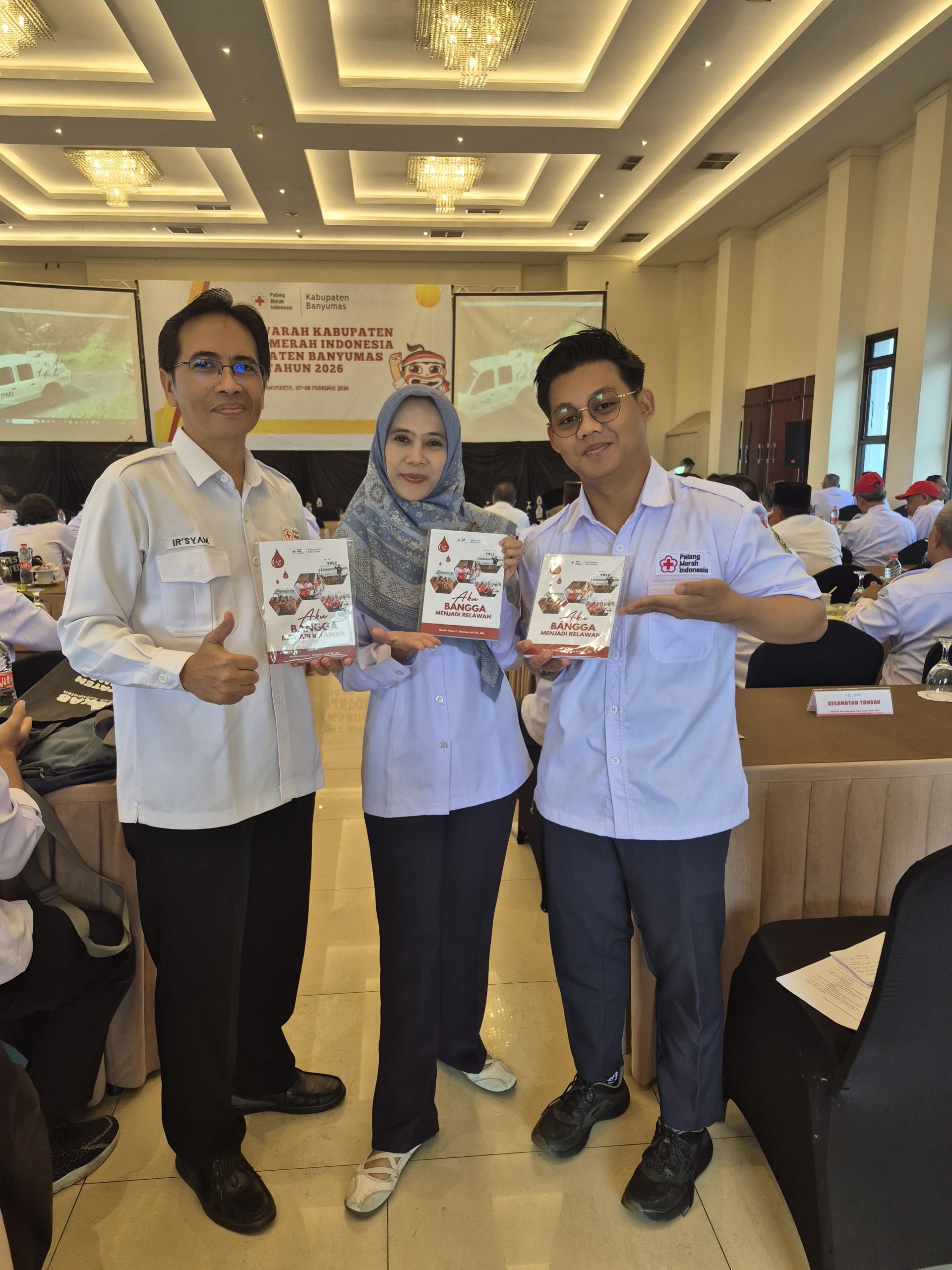 PMI Banyumas Launching Buku “Aku Bangga Jadi Relawan”
